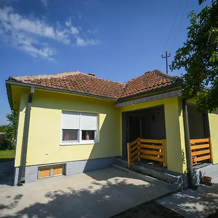 Seoska Kuca Stojanovic