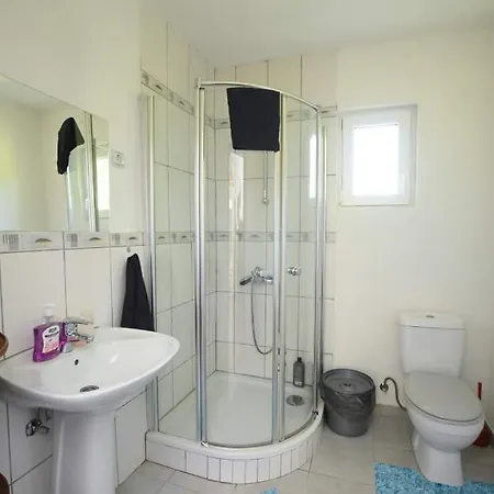 Seoska Kuca Stojanovic * كلادوفو